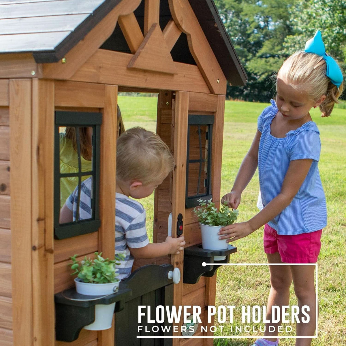 Cedarwood Kids Outdoor Playhouse With Integrated Kitchen