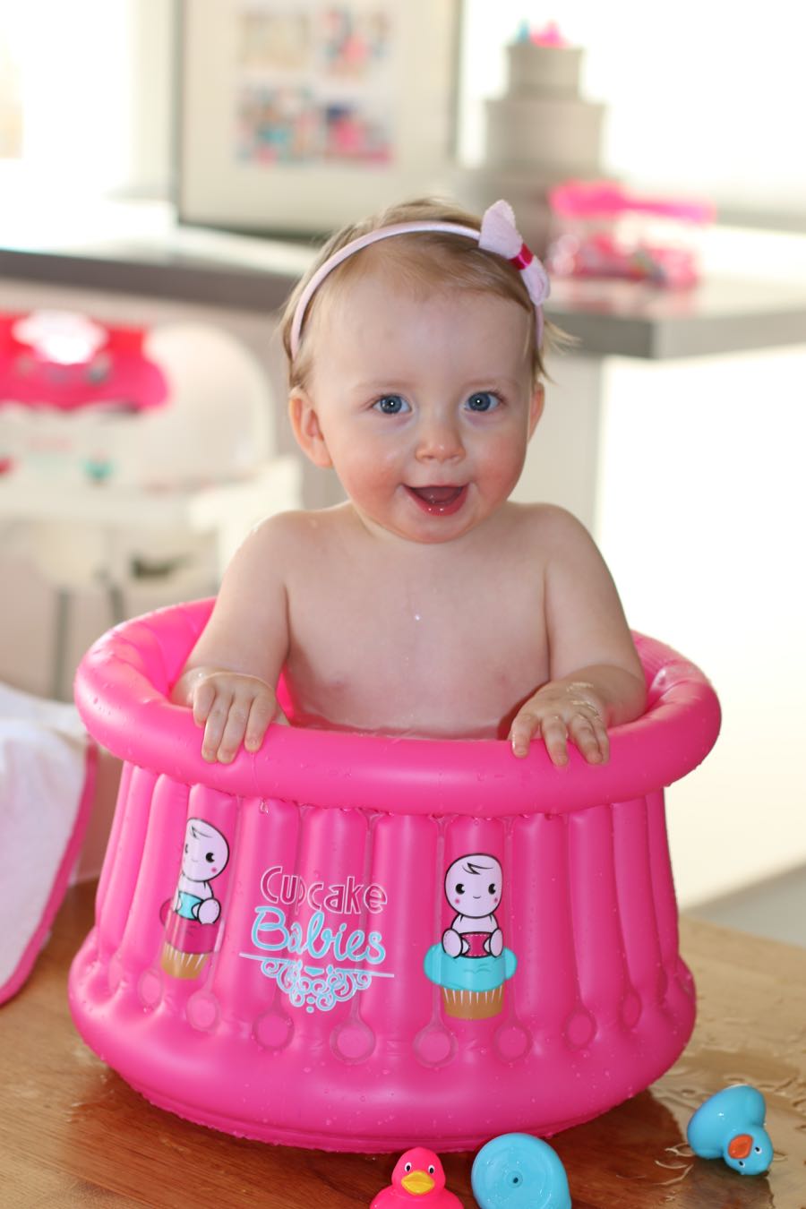 Cupcake Babies Small Bath — Pink | Newborn to 12 Months