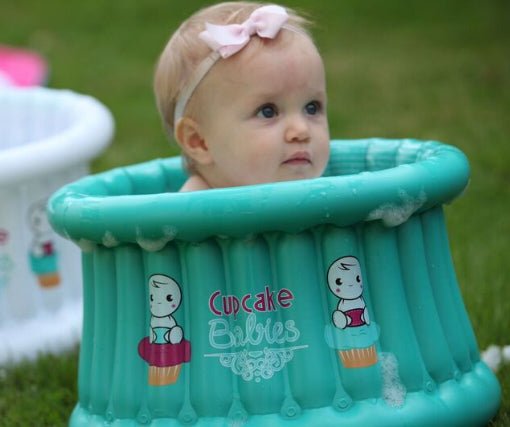 Cupcake Babies Small Bath Turquoise & travel pouch & inflator (suitable from birth up to 1 year)